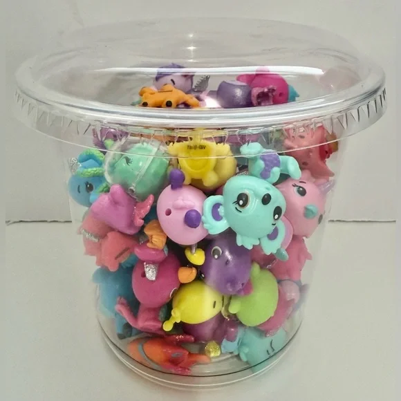 Hatchimal Bundle - 70+ pieces including accessories - Picture 7 of 9